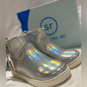 Stride Rite Melody Iridescent Boot Size 7 New with Box